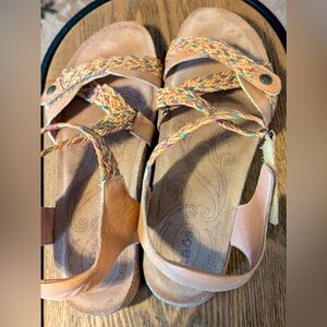 TAOS Women’s Trulie Sandal -Pastel/Natural Multicolor